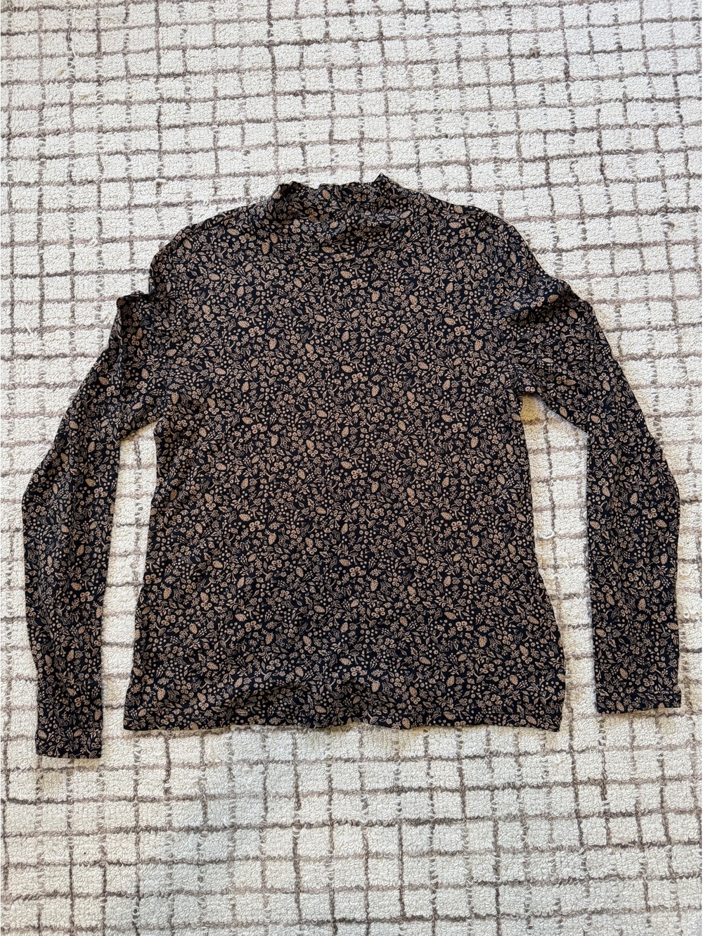Women’s Fall Outdoors black mock neck long sleeve grandma granny cottage core S